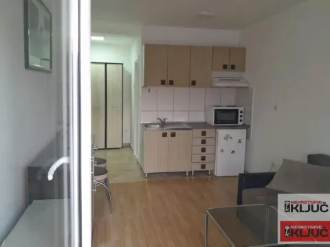 Izdavanje, garsonjera, 27m², Salajka, Novi Sad Sve Podlokacije - image 3