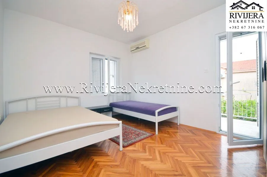 Prodaja, kuća, 130m², Centar, Tivat