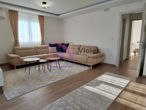 Izdavanje, trosoban stan, 100m², Zagorič, Podgorica - image 23