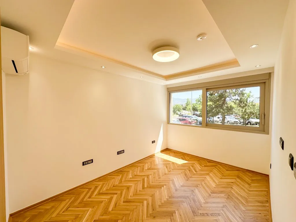 Rent, office space, 106m², Gintaš, Podgorica