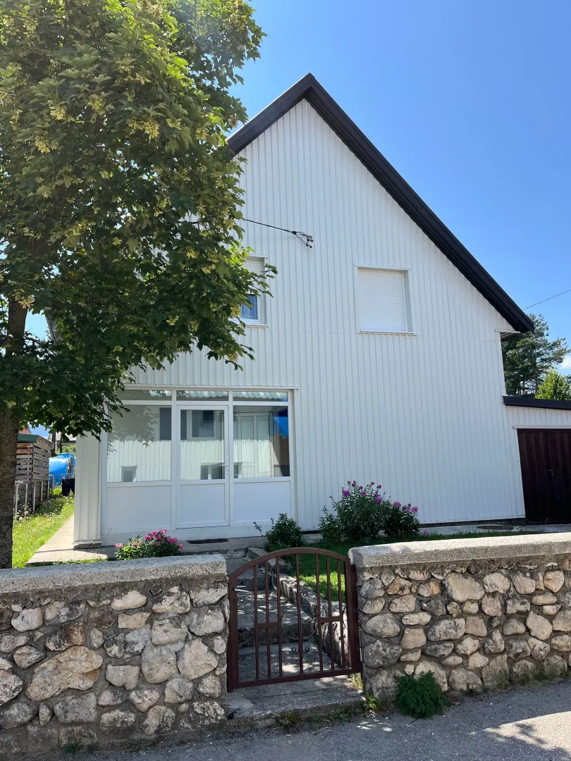 Sale, house, 140m², Centar, Žabljak