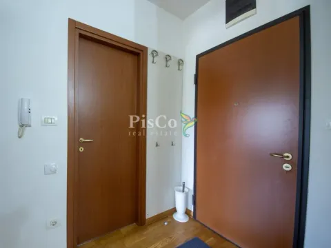 Izdavanje, jednosoban stan, 52m², City Kvart, Podgorica - image 5