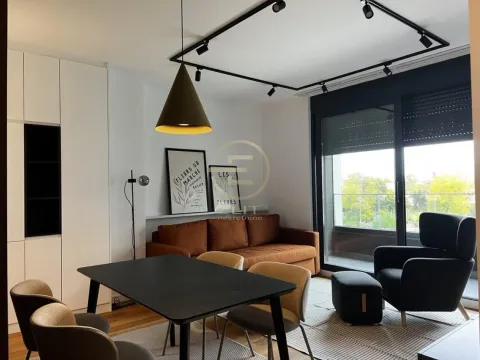 Izdavanje, dvosoban stan, 44m², Sajmište, Novi Sad