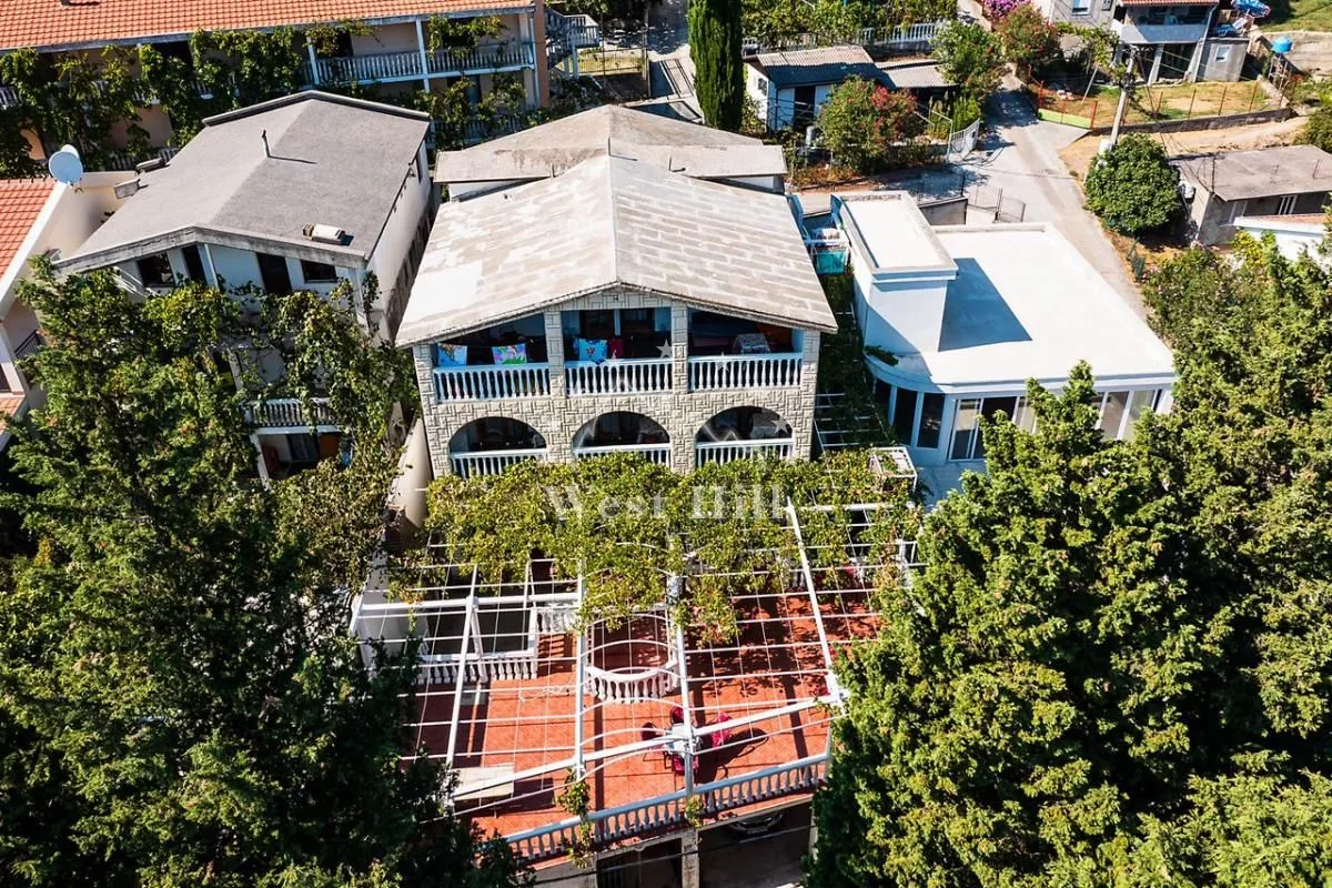 Prodaja, ugostiteljski objekat, 360m², Zagrađe, Bar