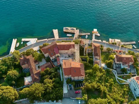 Rent, house, 2117m², Kotor, Crna Gora - image 43