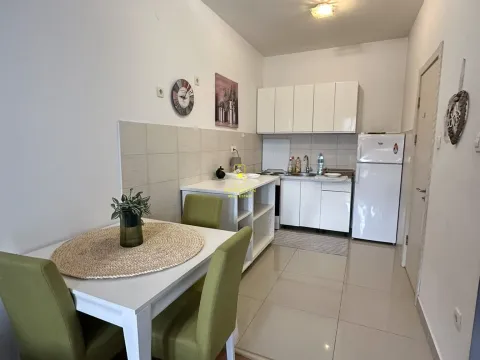 Rent, two bedroom apartment, 64m², City Kvart, Podgorica - image 3