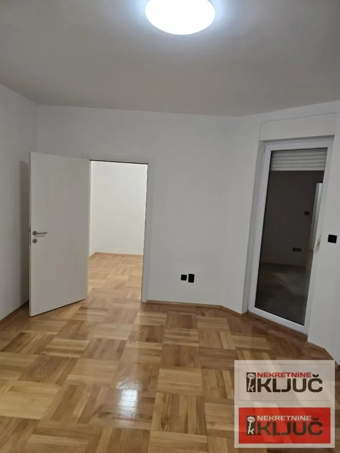 Prodaja, jednosoban stan, 43m², Novo naselje, Novi Sad
