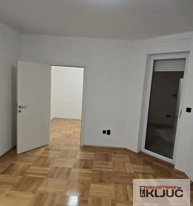 Prodaja, jednosoban stan, 43m², Novo naselje, Novi Sad