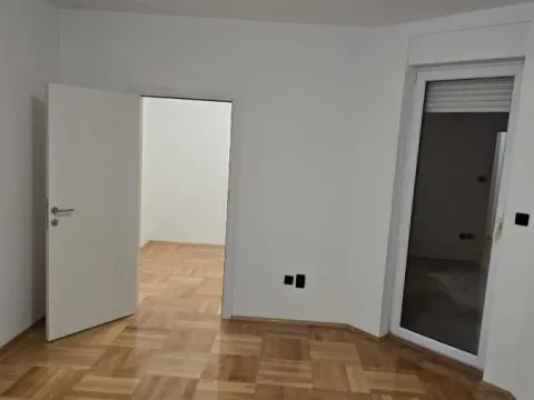 Stan in Novo naselje