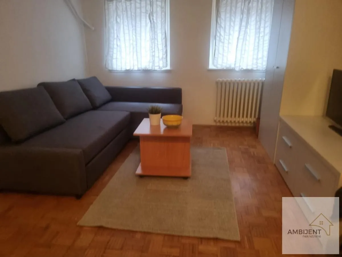 Prodaja, jednosoban stan, 30m², Banovo Brdo, Beograd