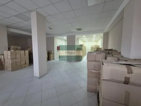 Izdavanje, poslovni prostor, 122m², Centar, Ćuprija - image 16