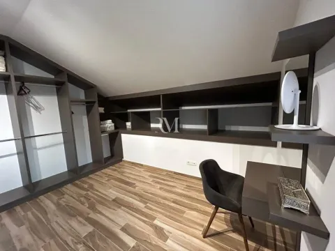 Rent, three bedroom apartment, 120m², Dobrota, Kotor - image 8