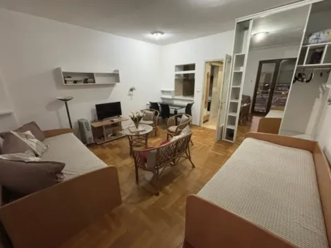 Rent, apartment, 30m², Preko Morače, Podgorica - image 1