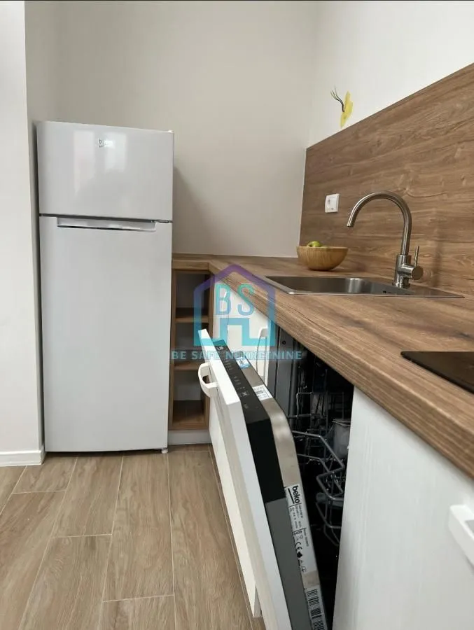 Prodaja, jednosoban stan, 32m², Centar, Novi Sad