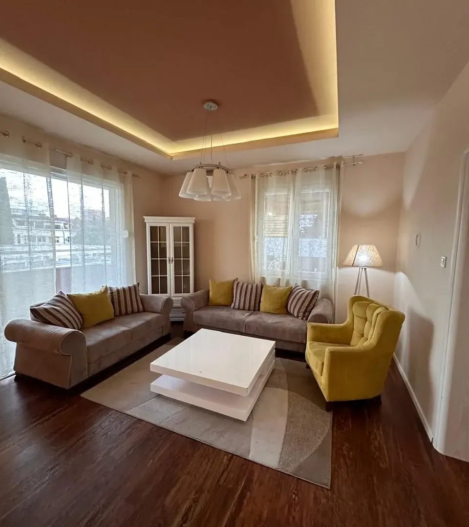 Prodaja, jednosoban stan, 70m², Centar, Podgorica