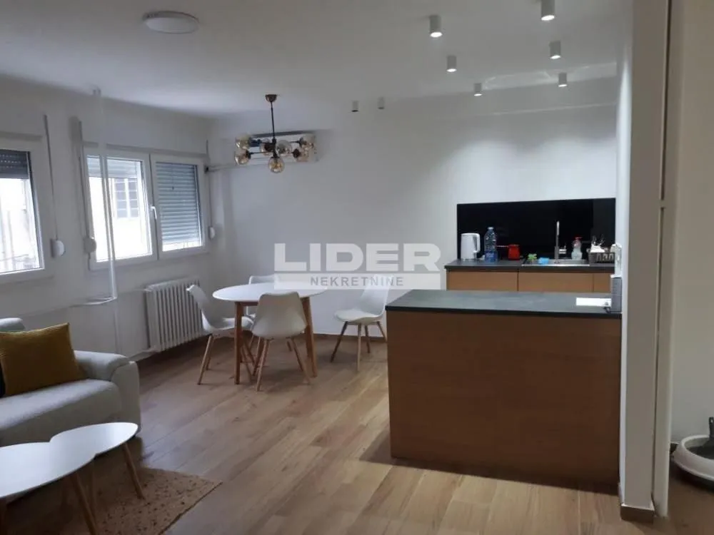 Rent, two bedroom apartment, 55m², Savski Venac, Beograd