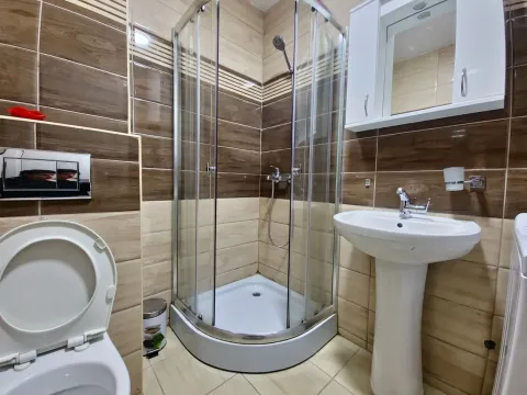 Izdavanje, dvosoban stan, 50m², Budva, Crna Gora - image 6