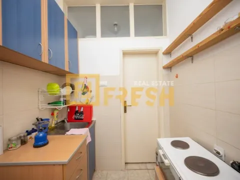 Prodaja, garsonjera, 22m², Centar, Podgorica - image 6