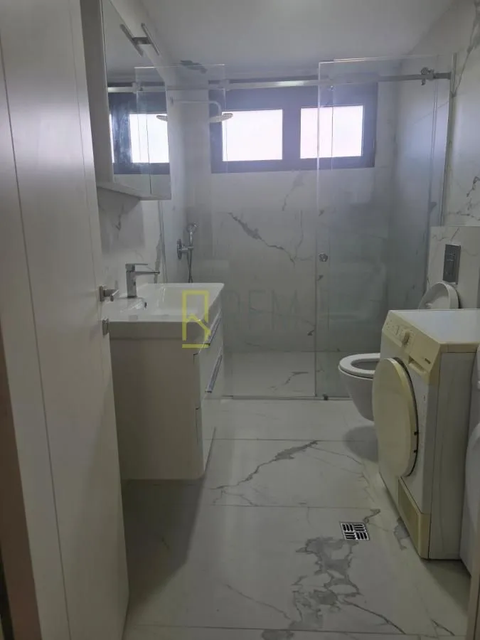 Prodaja, trosoban stan, 130m², Dalmatinska ulica, Podgorica