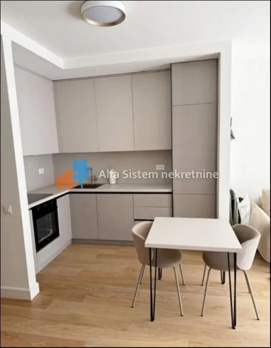 Izdavanje, dvosoban stan, 53m², Novi Beograd Blok 64, Novi Beograd Sve Podlokacije
