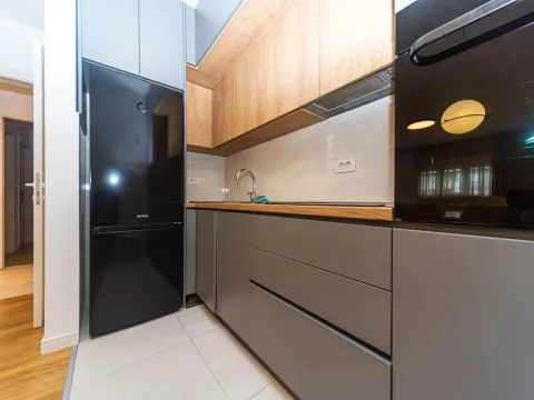 Izdavanje, dvosoban stan, 70m², Central Point, Podgorica - image 3