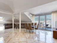 Izdavanje, dvosoban stan, 70m², Centar, Budva - image 2