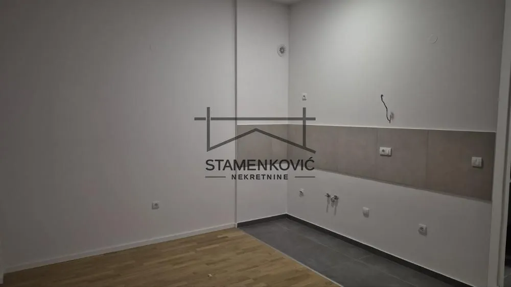 Prodaja, stan, 31m², Grbavica, Novi Sad Sve Podlokacije
