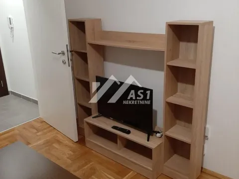 Izdavanje, stan, 28m², Bulevar patrijarha Pavla, Novi Sad Sve Podlokacije - image 2