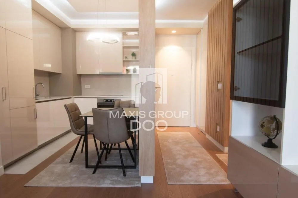 Rent, two bedroom apartment, 54m², Savski Venac, Beograd