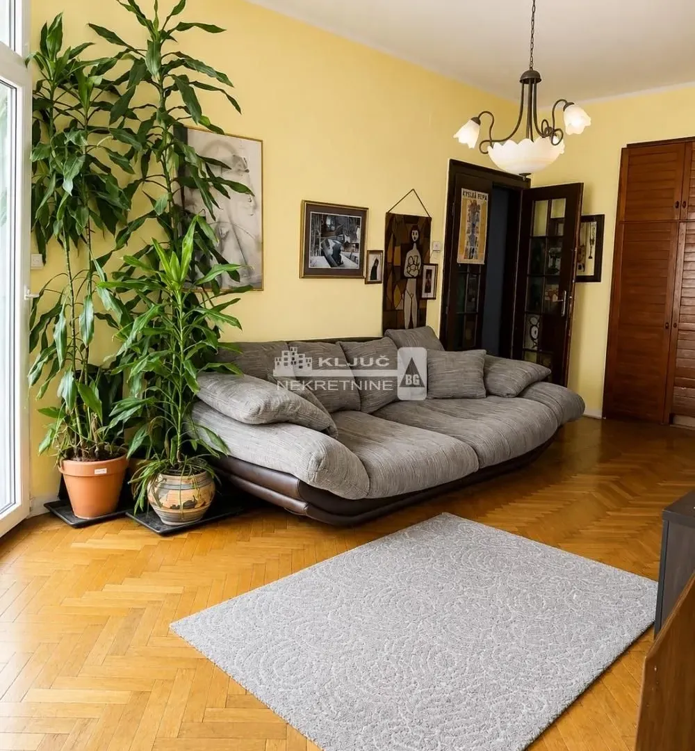 Prodaja, četvorosoban stan, 153m², Stari Grad, Beograd