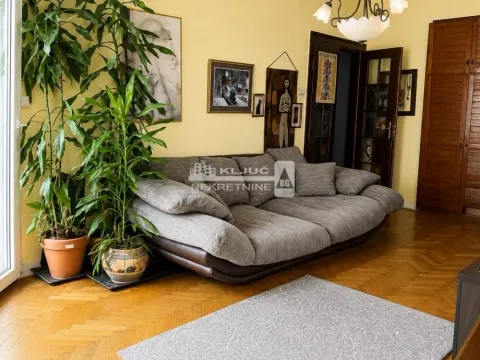 Prodaja, četvorosoban stan, 153m², Stari Grad, Beograd - image 9