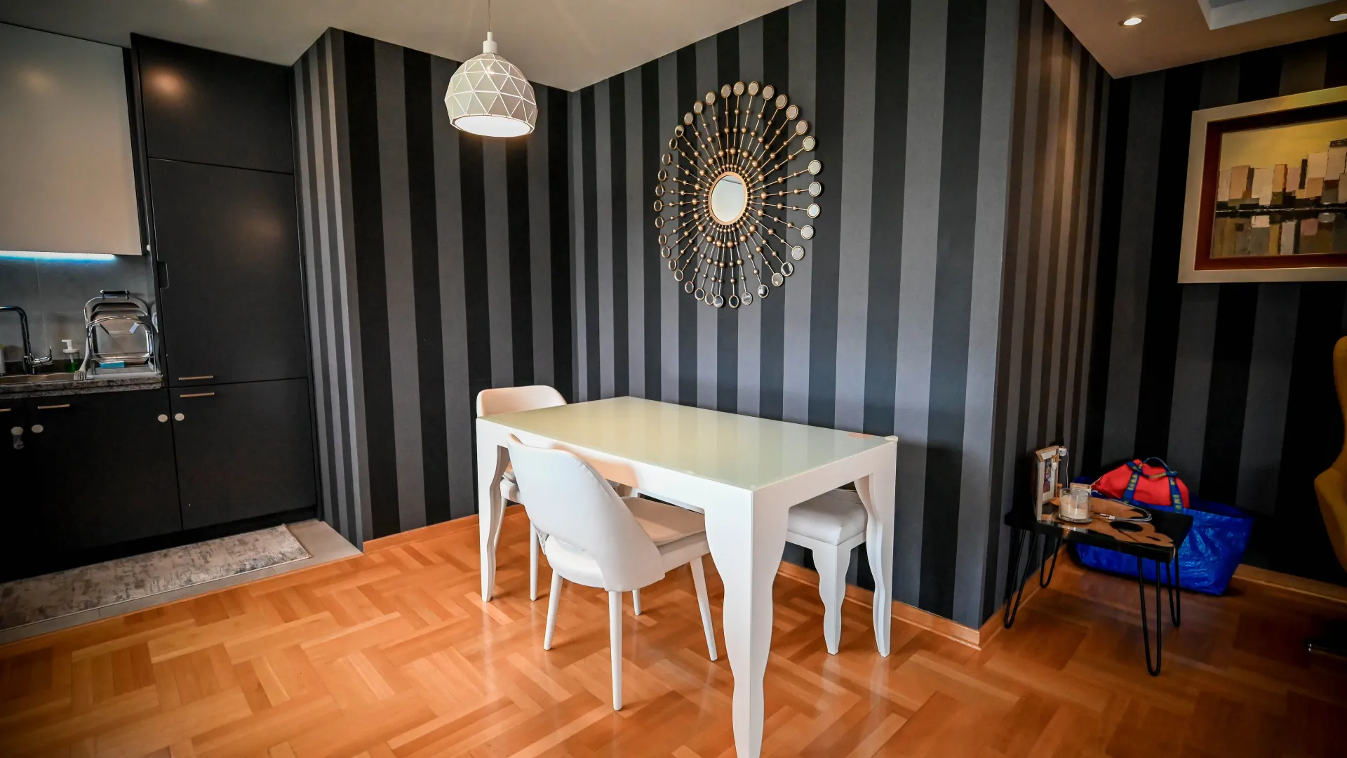 Izdavanje, trosoban stan, 100m², Centar, Podgorica