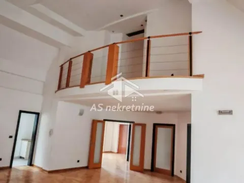 Sale, apartment, 207m², Kalenić Pijaca, Vračar Sve Podlokacije - image 2
