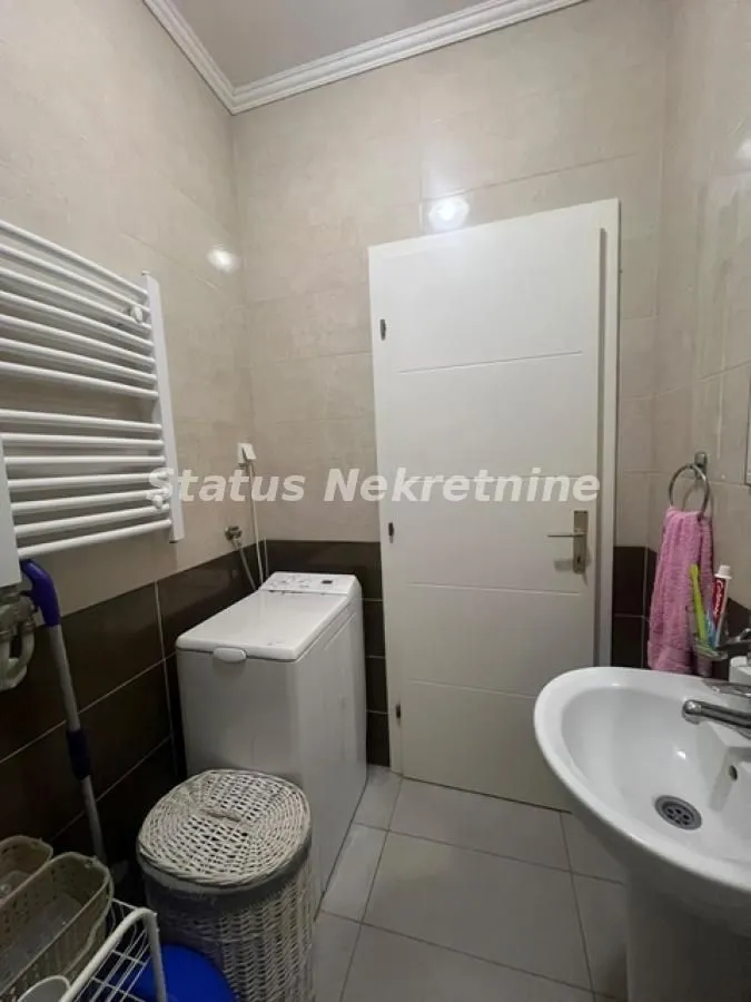 Izdavanje, garsonjera, 27m², Nova Detelinara, Novi Sad Sve Podlokacije