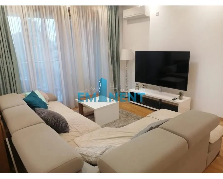 Rent, two bedroom apartment, 67m², Novi Beograd Blok 45, Novi Beograd Sve Podlokacije