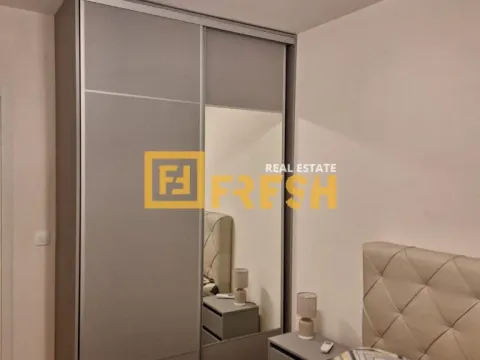 Rent, three bedroom apartment, 94m², City Kvart, Podgorica - image 12