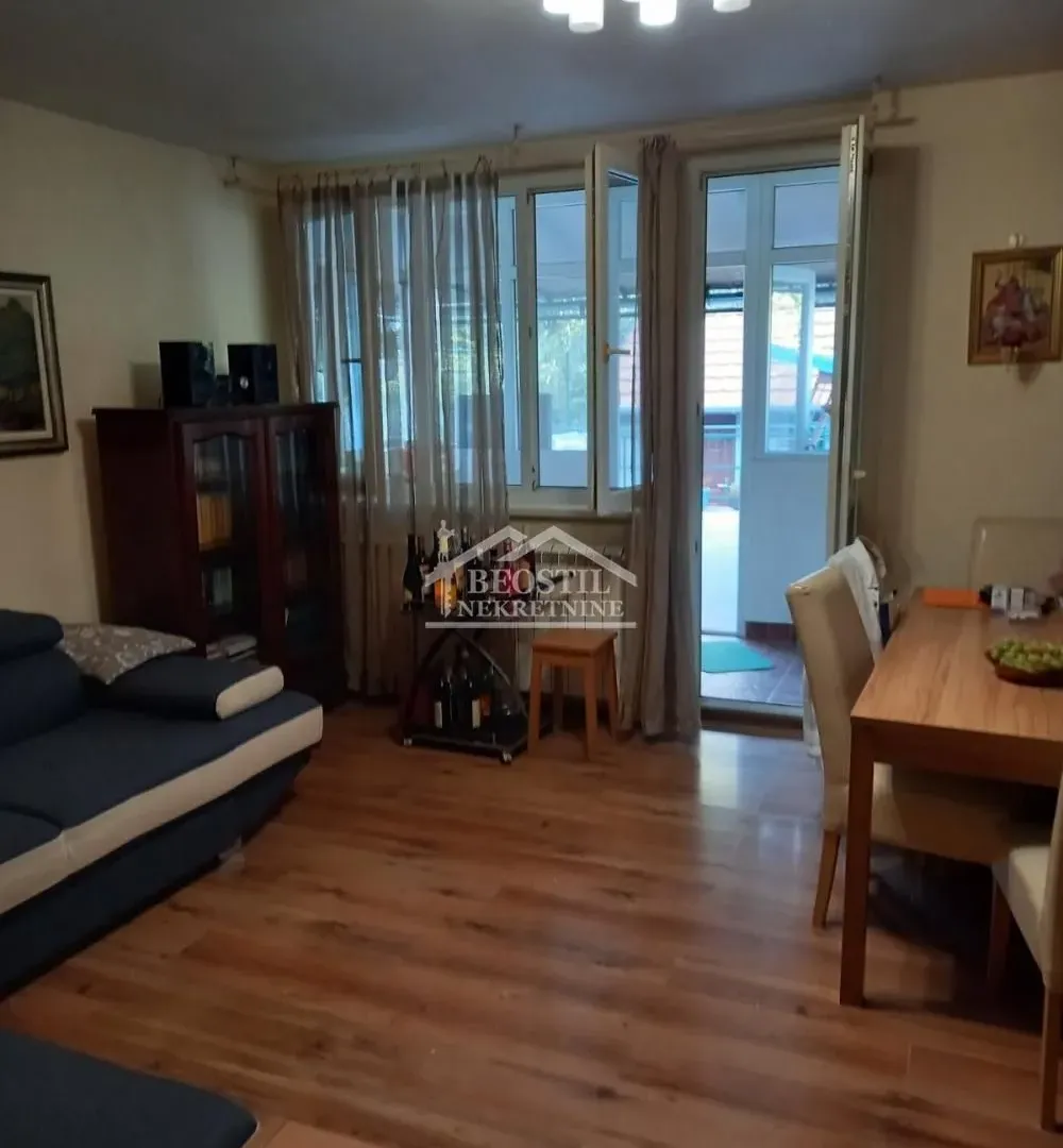 Prodaja, dvosoban stan, 52m², Zemun Sve Podlokacije, Beograd