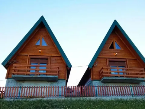 Prodaja, kuća, 110m², Motički gaj, Žabljak - image 2