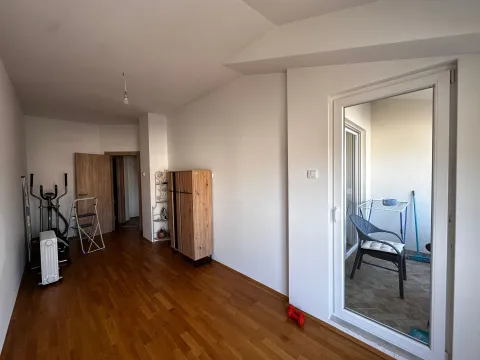 Izdavanje, dvosoban stan, 75m², Ljubović, Podgorica - image 8