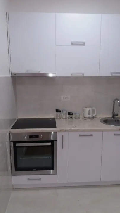 Izdavanje, dvosoban stan, 47m², City Kvart, Podgorica