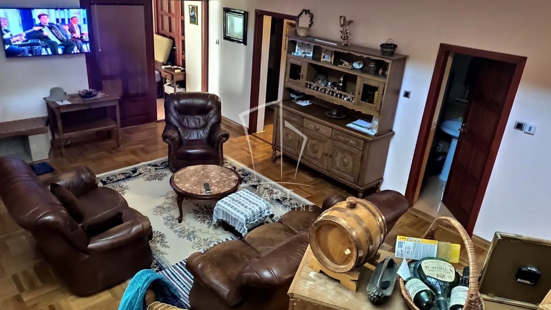 Sale, house, 221m², Jajinci, Voždovac Sve Podlokacije