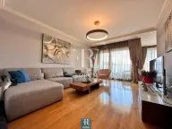 Izdavanje, trosoban stan, 110m², Momišići, Podgorica - image 1