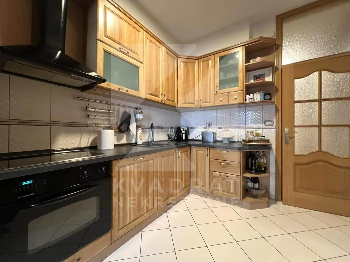 Prodaja, trosoban stan, 141m², Preko Morače, Podgorica