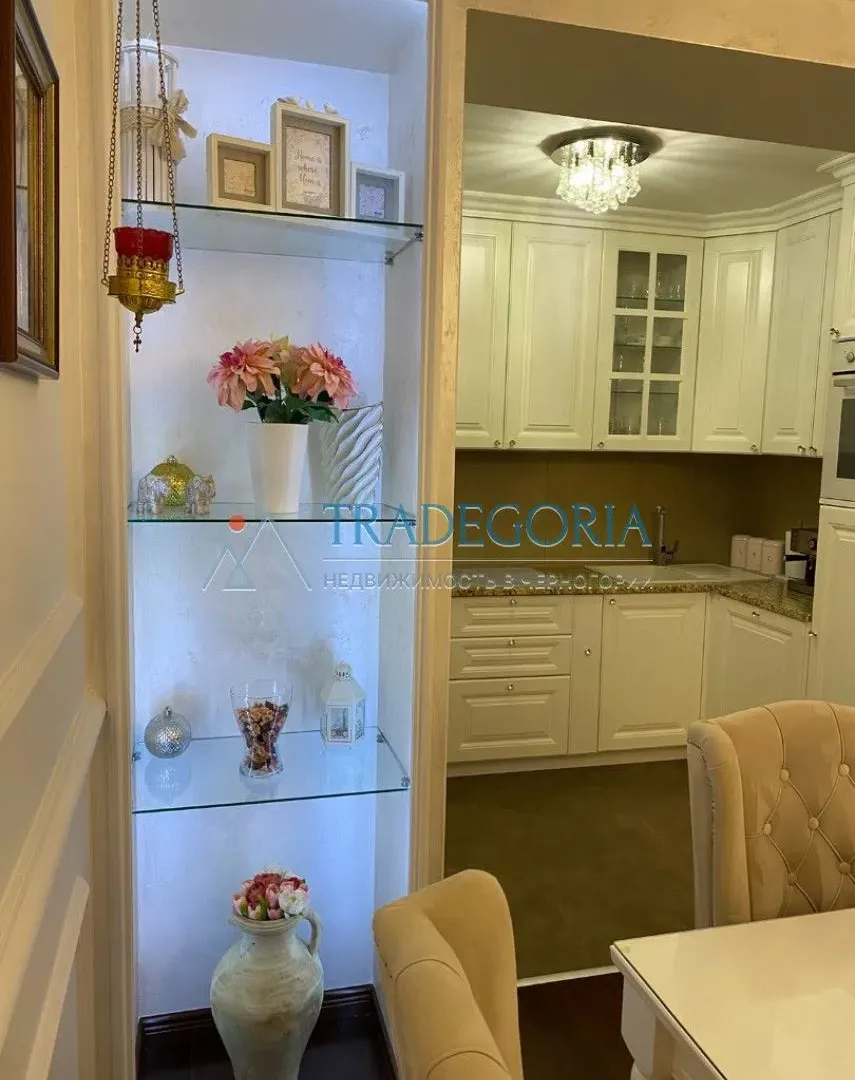 Prodaja, dvosoban stan, 73m², Bar, Crna Gora