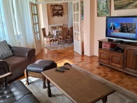 Sale, three bedroom apartment, 90m², Vračar Sve Podlokacije, Beograd - image 2