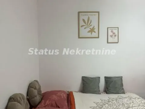 Rent, studio apartment, 24m², Bulevar Oslobodjenja, Novi Sad Sve Podlokacije