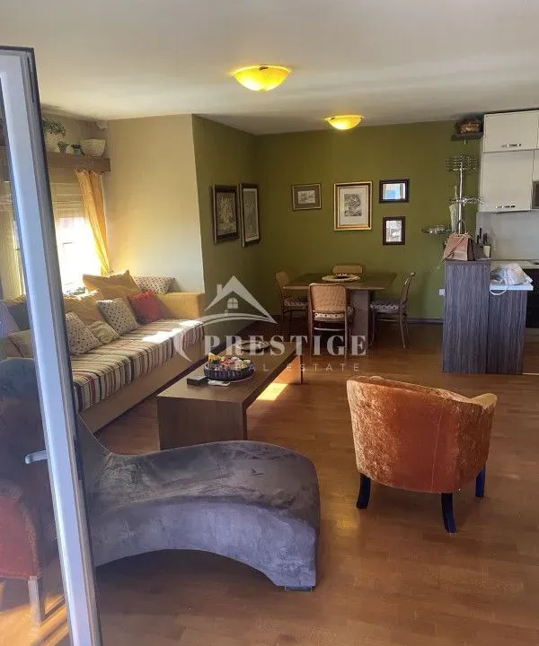 Izdavanje, dvosoban stan, 98m², Krivi Most, Podgorica