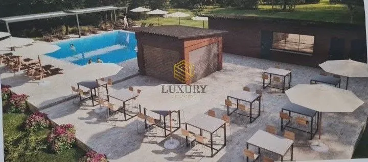 Izdavanje, poslovni prostor, 550m², Tološi, Podgorica