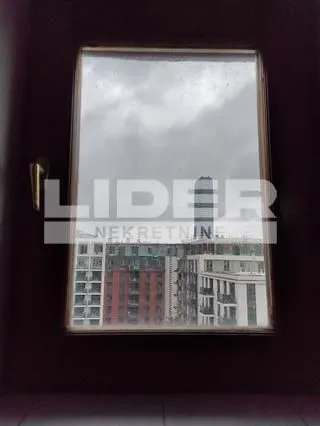 Izdavanje, stan, 160m², Savski Venac, Beograd