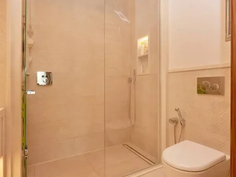 Prodaja, dvosoban stan, 135m², Centar, Tivat - image 5